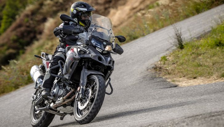 Benelli TRK 502 X: un X di divertimento in più - Foto 26 di 30