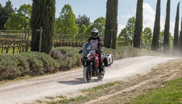 Prova Benelli TRK502: il crossover poca spesa e tanta resa - Foto 15 di 24
