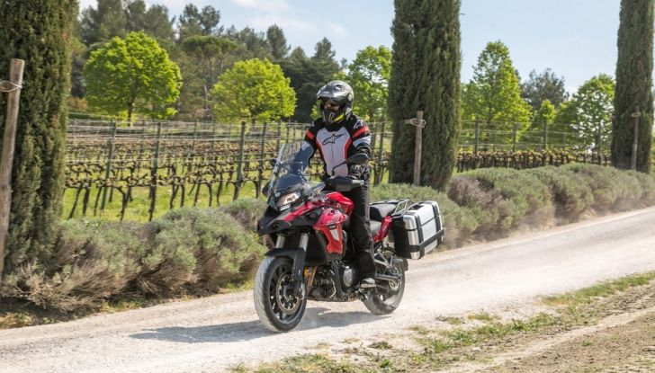 Prova Benelli TRK502: il crossover poca spesa e tanta resa - Foto 13 di 24