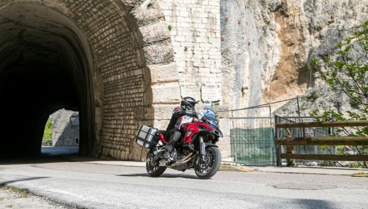 Prova Benelli TRK502: il crossover poca spesa e tanta resa - Foto 9 di 24