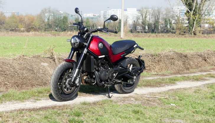Nuovo Benelli Leoncino: la prova su strada - Foto 33 di 82