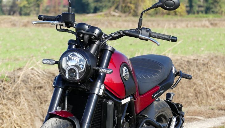 Nuovo Benelli Leoncino: la prova su strada - Foto 31 di 82