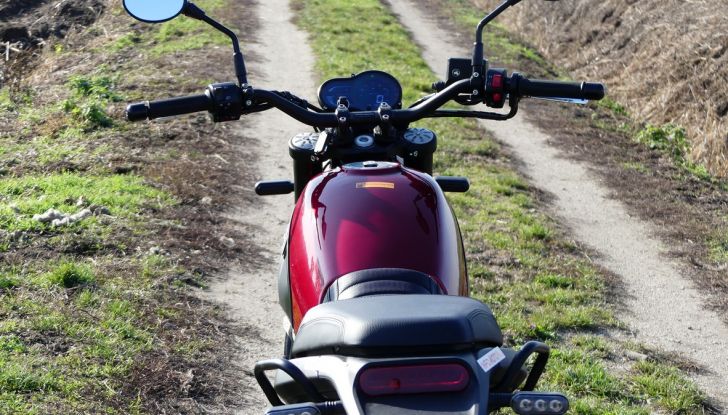 Nuovo Benelli Leoncino: la prova su strada - Foto 27 di 82