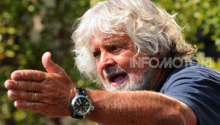 Beppe Grillo: la benzina deve costare 4 euro al litro! - Foto 3 di 6