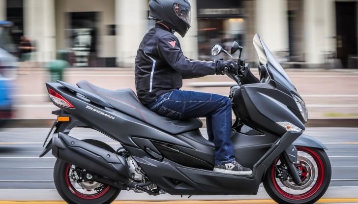 Nuovo Suzuki Burgman 400 ABS: Big in Japan! - Foto 3 di 12