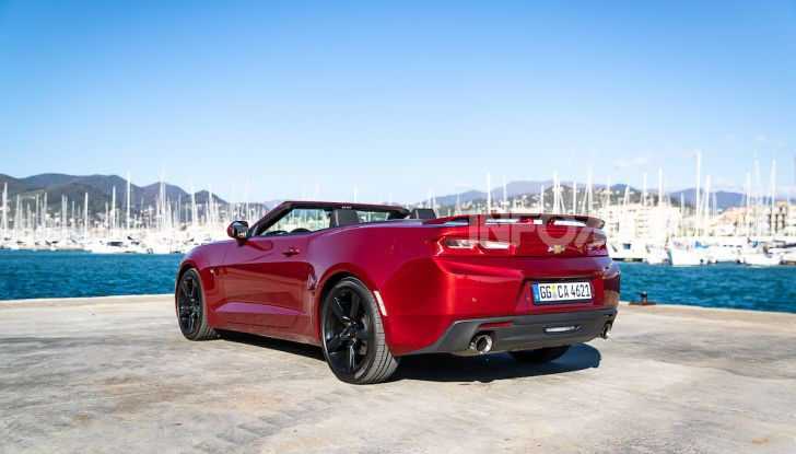 Test Drive Chevrolet Camaro Cabrio, la 2.0 turbo per andare ovunque - Foto 3 di 54