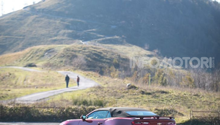 Test Drive Chevrolet Camaro Cabrio, la 2.0 turbo per andare ovunque - Foto 27 di 54