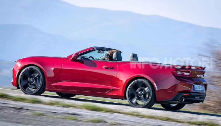Test Drive Chevrolet Camaro Cabrio, la 2.0 turbo per andare ovunque - Foto 41 di 54