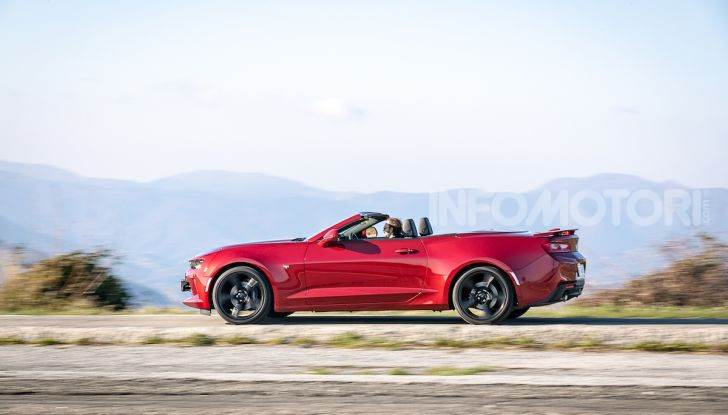 Test Drive Chevrolet Camaro Cabrio, la 2.0 turbo per andare ovunque - Foto 46 di 54