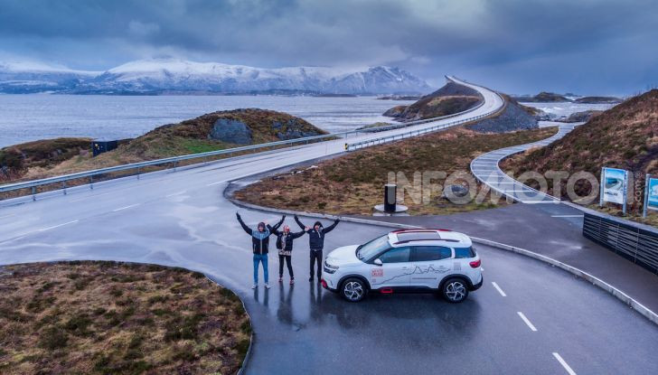 Citroen C5 Aircross 71° N Limited Edition, destinazione Capo Nord - Foto 1 di 9