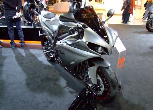 Yamaha YZF R1