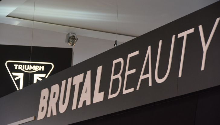 Triumph 2017 ad EICMA: le più belle foto LIVE dallo stand - Foto 2 di 42