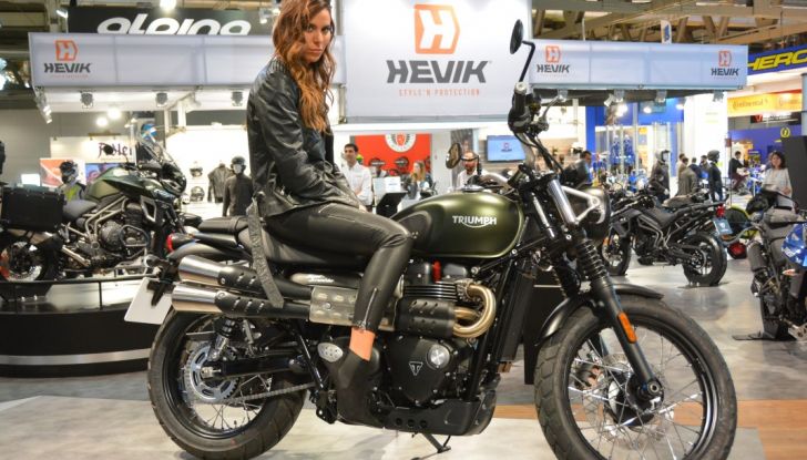 Triumph 2017 ad EICMA: le più belle foto LIVE dallo stand - Foto 15 di 42