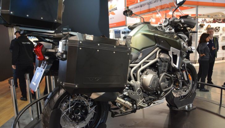 Triumph 2017 ad EICMA: le più belle foto LIVE dallo stand - Foto 19 di 42