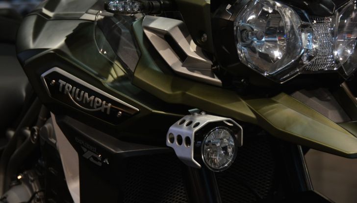 Triumph 2017 ad EICMA: le più belle foto LIVE dallo stand - Foto 20 di 42