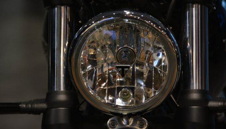 Triumph 2017 ad EICMA: le più belle foto LIVE dallo stand - Foto 35 di 42