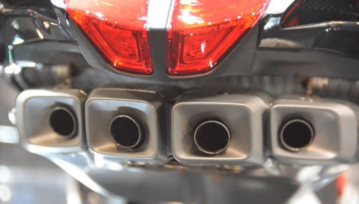 MV Agusta, tutte le novità LIVE dallo stand di EICMA 2016 - Foto 3 di 36