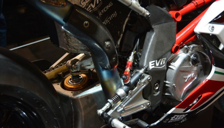 MV Agusta, tutte le novità LIVE dallo stand di EICMA 2016 - Foto 12 di 36