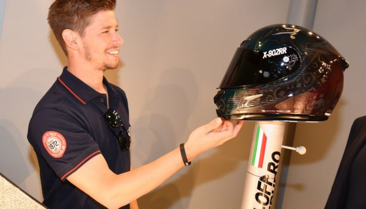 Casey Stoner presenta il Nolan X-802RR Ultra Carbon SuperHero - Foto 14 di 16