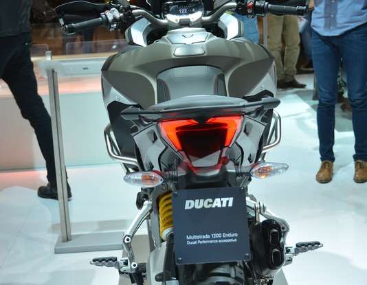 Tutti i modelli Ducati presentati a EICMA 2016 - Foto 34 di 59