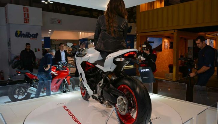 Tutti i modelli Ducati presentati a EICMA 2016 - Foto 40 di 59