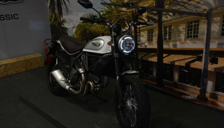 Tutti i modelli Ducati presentati a EICMA 2016 - Foto 52 di 59