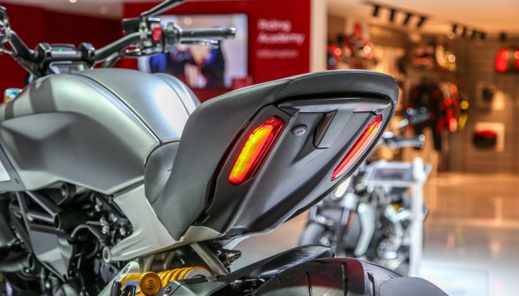 EICMA 2018, tutte le novità Ducati da Panigale V4 R alla nuova gamma 950 - Foto 28 di 33