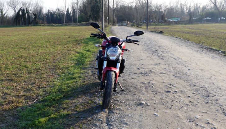 Ducati Monster 821: il migliore di sempre - Foto 17 di 39