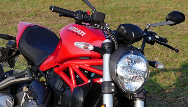Ducati Monster 821: il migliore di sempre - Foto 11 di 39