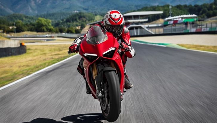 Ducati V4 Superleggera: potenza massima (236 cv) e peso minimo (161 kg)! - Foto 11 di 13