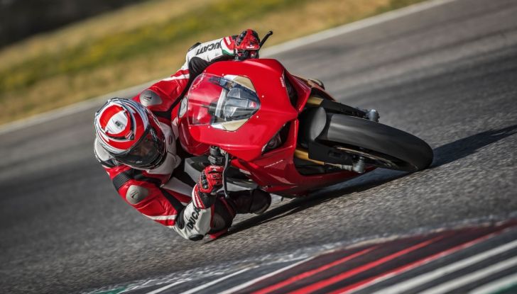 Ducati V4 Superleggera: potenza massima (236 cv) e peso minimo (161 kg)! - Foto 3 di 13