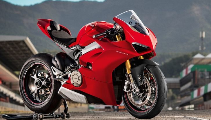Ducati V4 Superleggera: potenza massima (236 cv) e peso minimo (161 kg)! - Foto 1 di 13