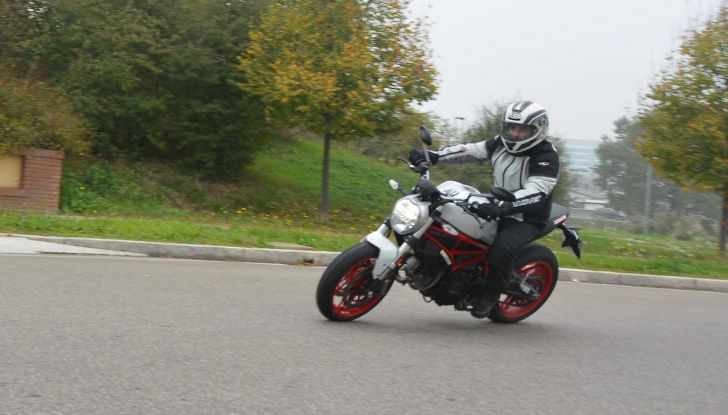 Ducati Monster 797: happy birthday Monster - Foto 14 di 53