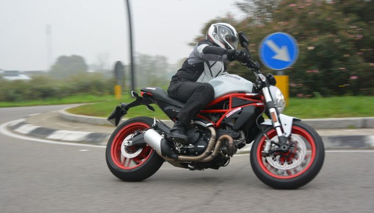 Ducati Monster 797: happy birthday Monster - Foto 10 di 53
