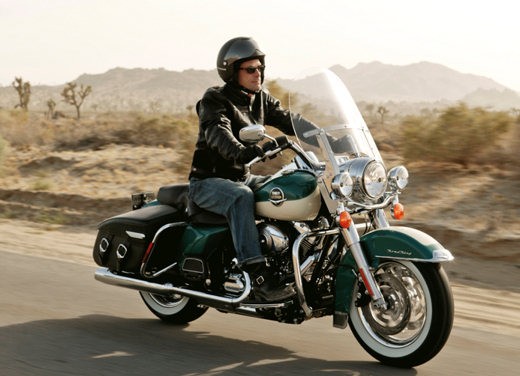 Harley Davidson FLHRC Road King Classic