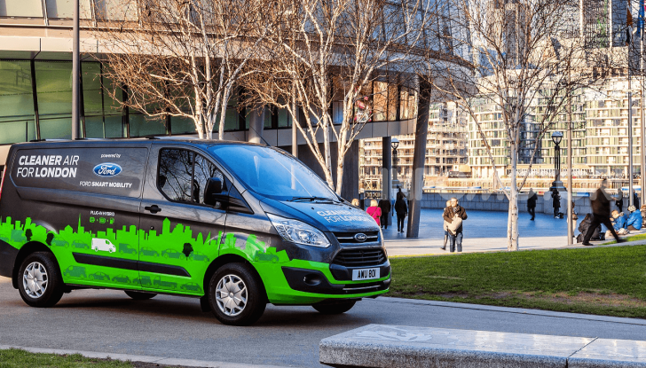 Ford Transit Custom Plug-In Hybrid, test a Colonia per migliorare l’aria - Foto 8 di 9