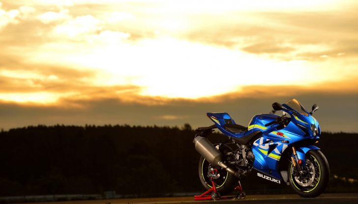 Nuova Suzuki GSX-R 1000 2017 in versione base ed R - Foto 26 di 43