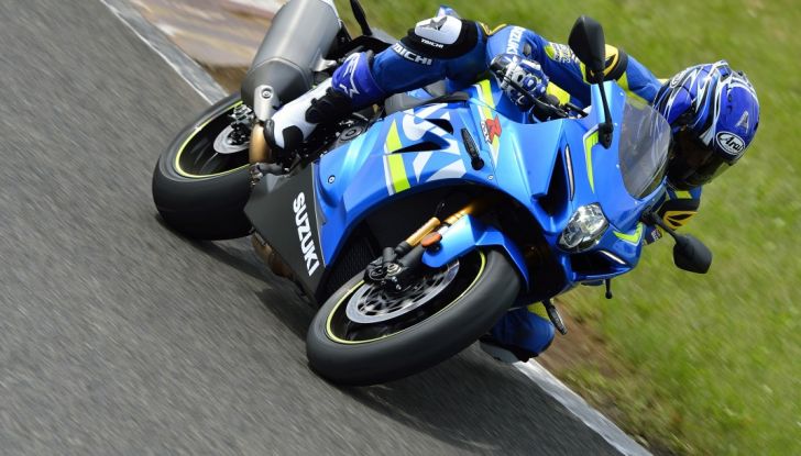 Nuova Suzuki GSX-R 1000 2017 in versione base ed R - Foto 38 di 43