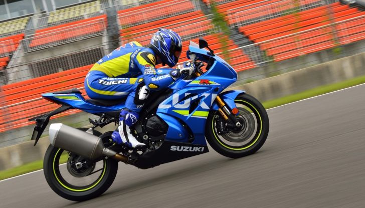 Nuova Suzuki GSX-R 1000 2017 in versione base ed R - Foto 40 di 43