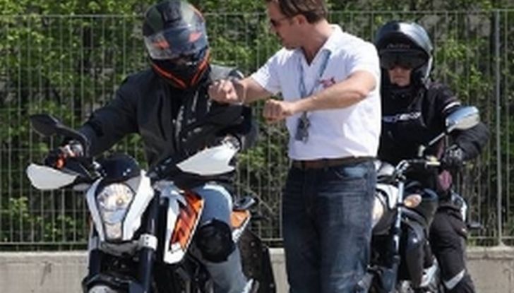 Guida sicura Urbana…. moto in città! - Foto 2 di 6