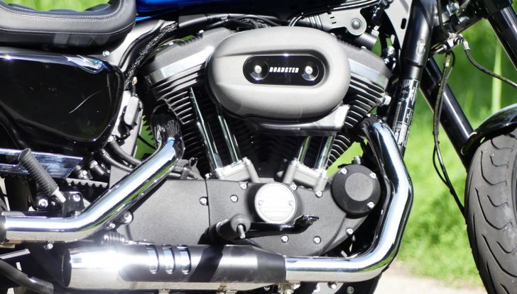 Harley-Davidson Sportster 1200 Roadster: La nostra prova del mito HD - Foto 5 di 38
