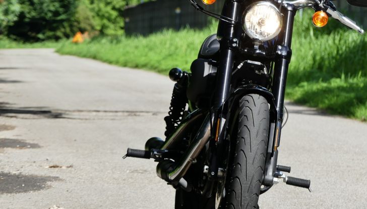 Harley-Davidson Sportster 1200 Roadster: La nostra prova del mito HD - Foto 16 di 38