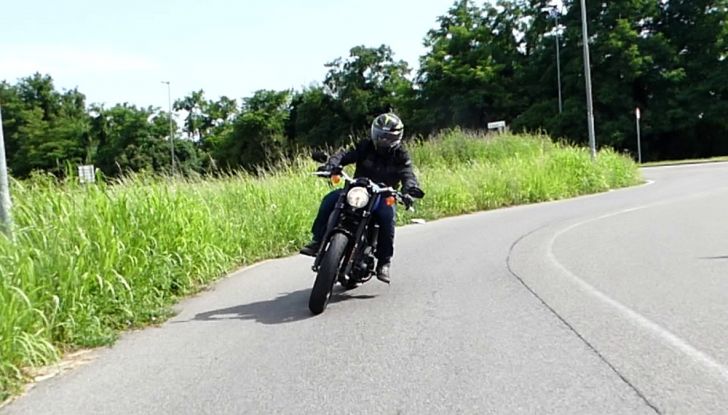 Harley-Davidson Sportster 1200 Roadster: La nostra prova del mito HD - Foto 31 di 38