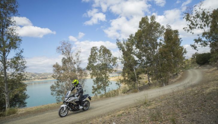 Honda NC750X 2016, La nostra prova su strada - Foto 21 di 32