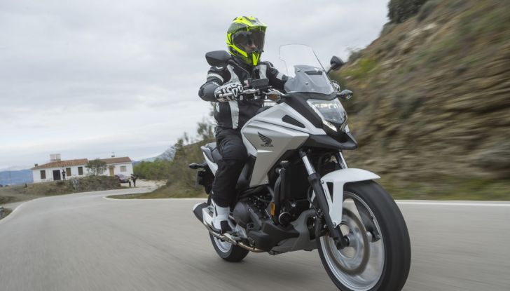 Honda NC750X 2016, La nostra prova su strada - Foto 23 di 32