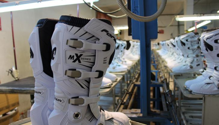 Stivali Forma Boots: Dentro il reparto di produzione - Foto 9 di 25