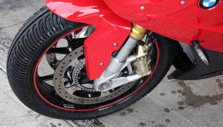 Pirelli SBK Track Days: a Imola con la BMW S1000RR - Foto 28 di 38