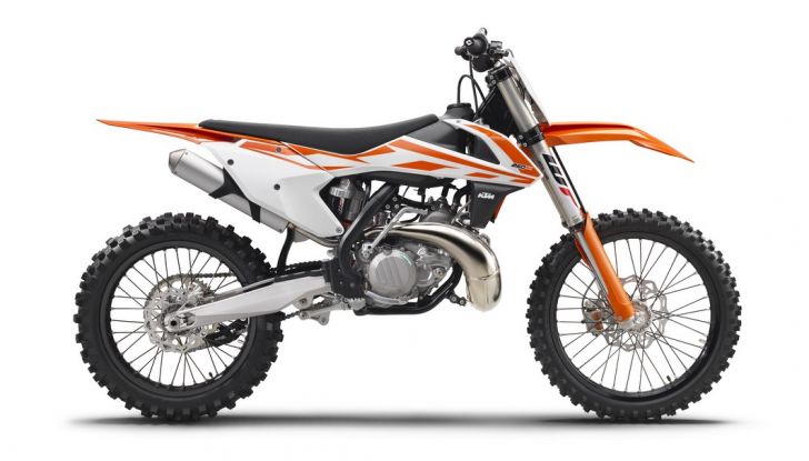 KTM: arriva la nuova gamma Cross SX 2017 - Foto 2 di 11