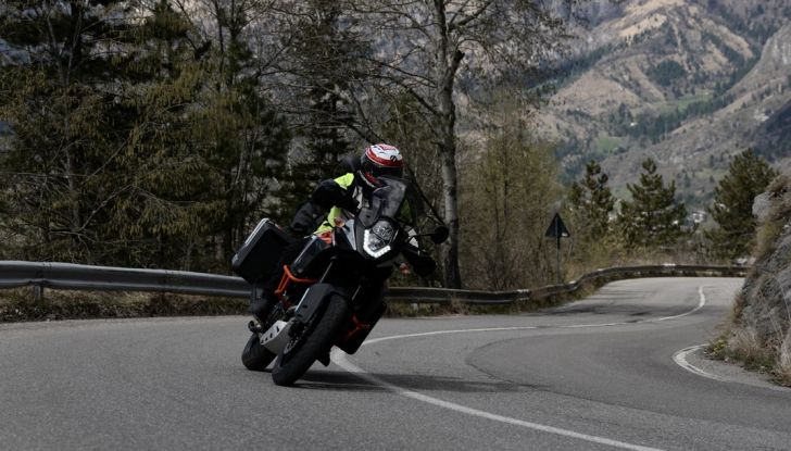 KTM 1050 Adventure: Prova su strada, prestazioni e prezzo - Foto 47 di 48