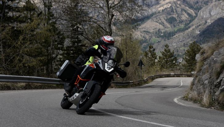 KTM 1050 Adventure: Prova su strada, prestazioni e prezzo - Foto 48 di 48